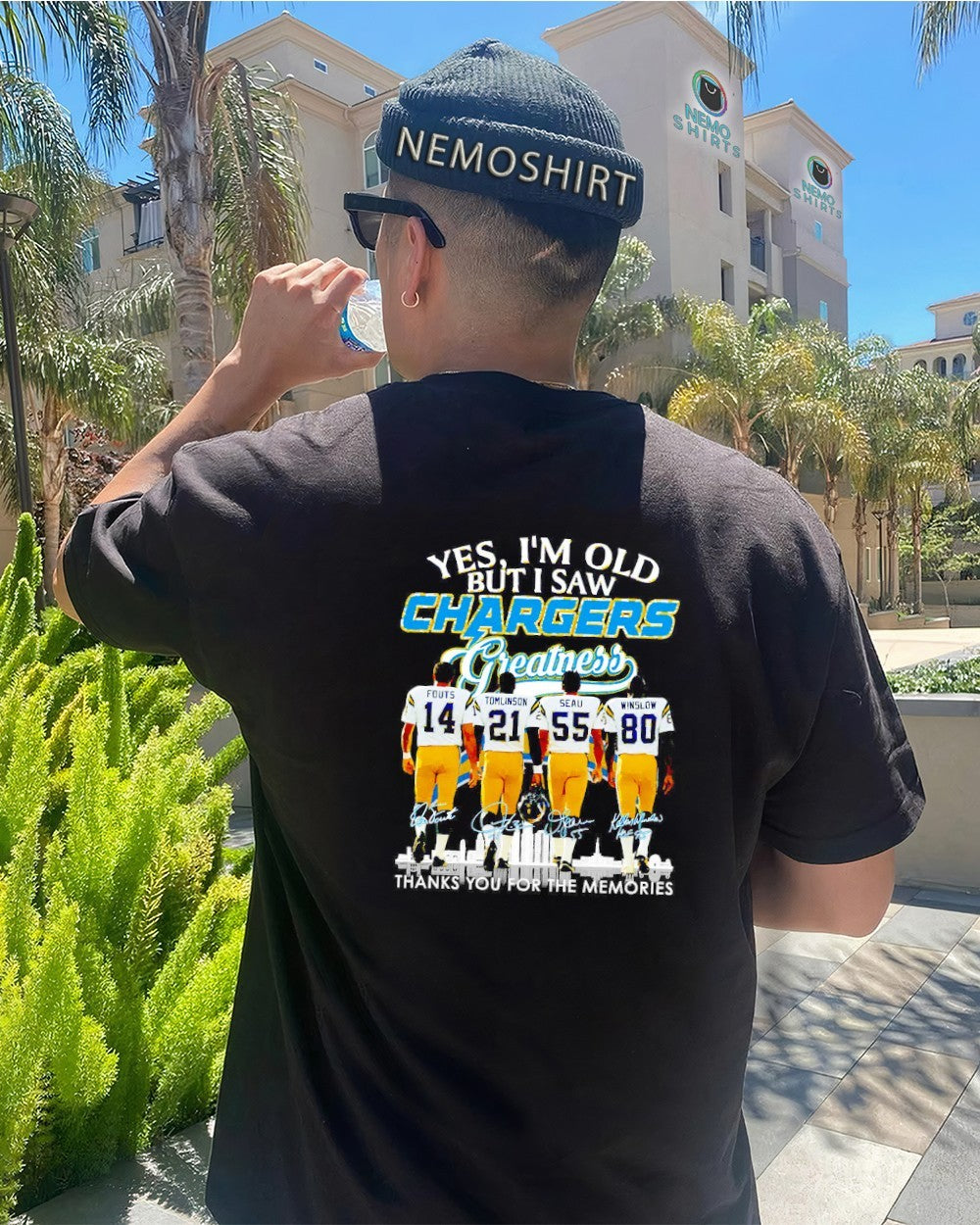 Yes I'm old but I saw Los Angeles Chargers thanks you - Adult & Kids T-Shirts, Sweatshirts & Hoodies apparel design preview 4