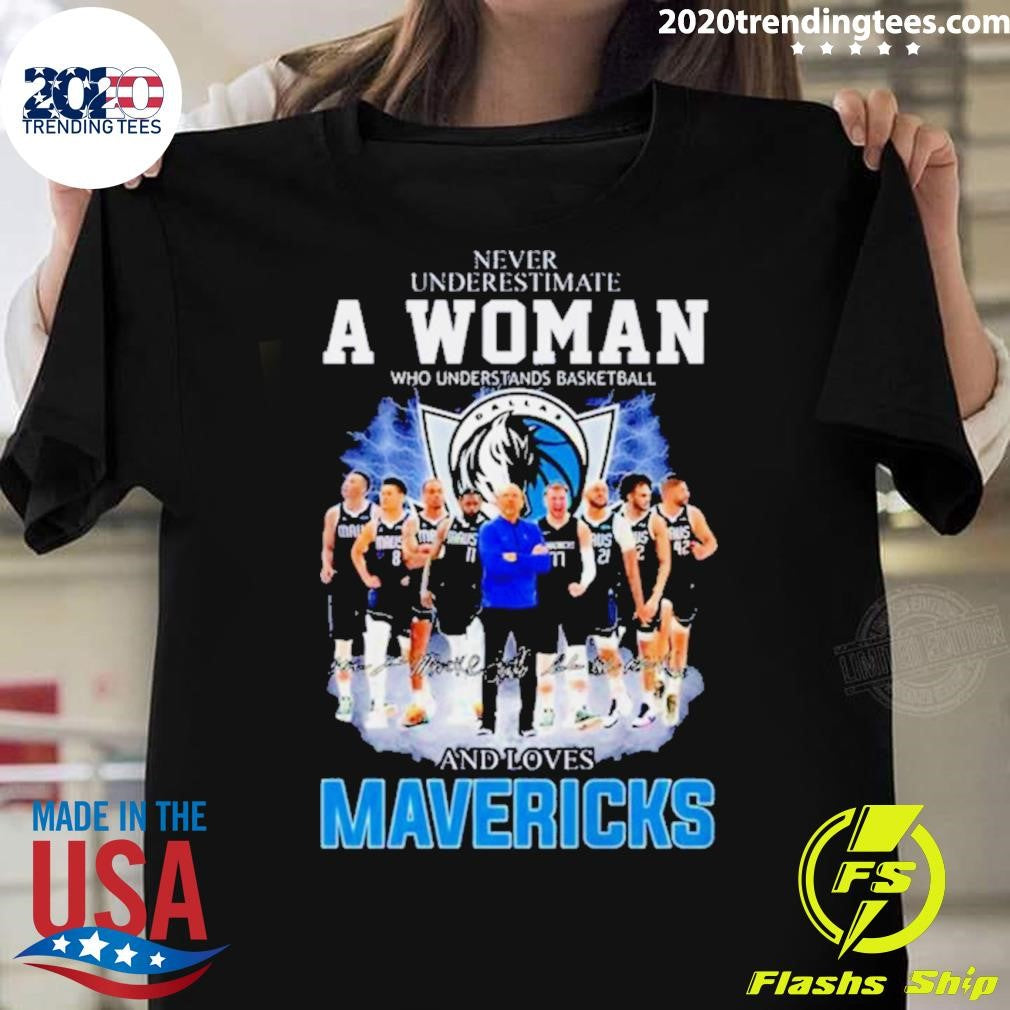 Awesome Never Underestimate A Woman Who Understands - Adult & Kids T-Shirts, Sweatshirts & Hoodies apparel design preview 1