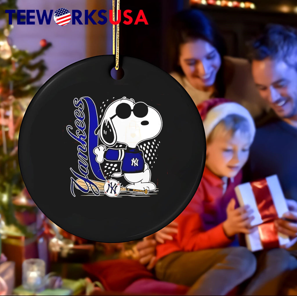 New York Yankees Snoopy pose - Adult & Kids T-Shirts, Sweatshirts & Hoodies apparel design preview 4