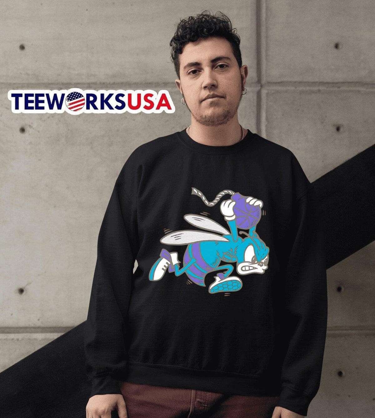 Hornet holding bomb retro - Adult & Kids T-Shirts, Sweatshirts & Hoodies apparel design preview 6
