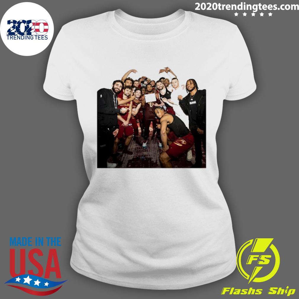 Official donovan Mitchell 71 Point Game - Adult & Kids T-Shirts, Sweatshirts & Hoodies apparel design preview 3