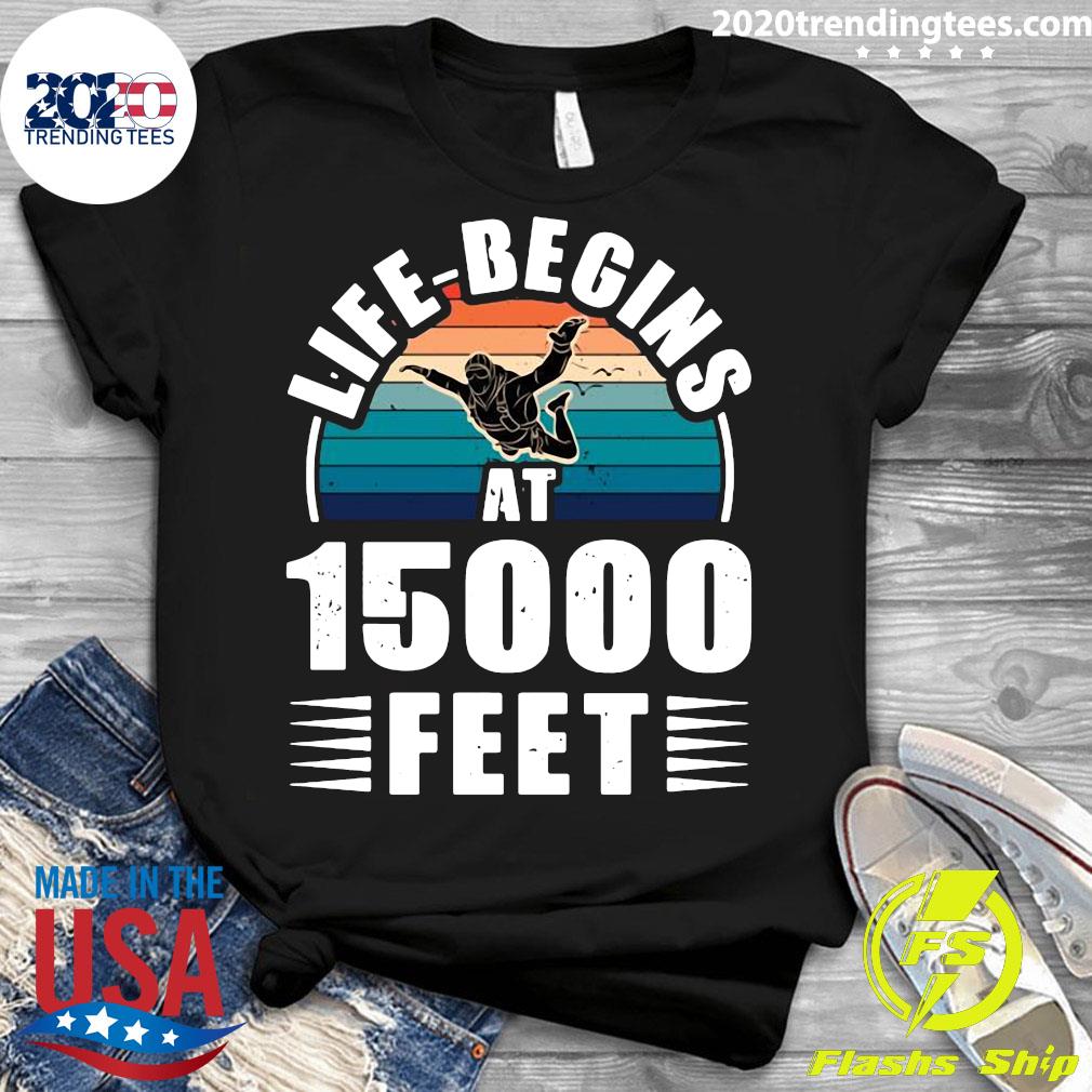 Official König der Lüfte Lustiges Fallschirm Springer - Adult & Kids T-Shirts, Sweatshirts & Hoodies apparel design preview 3