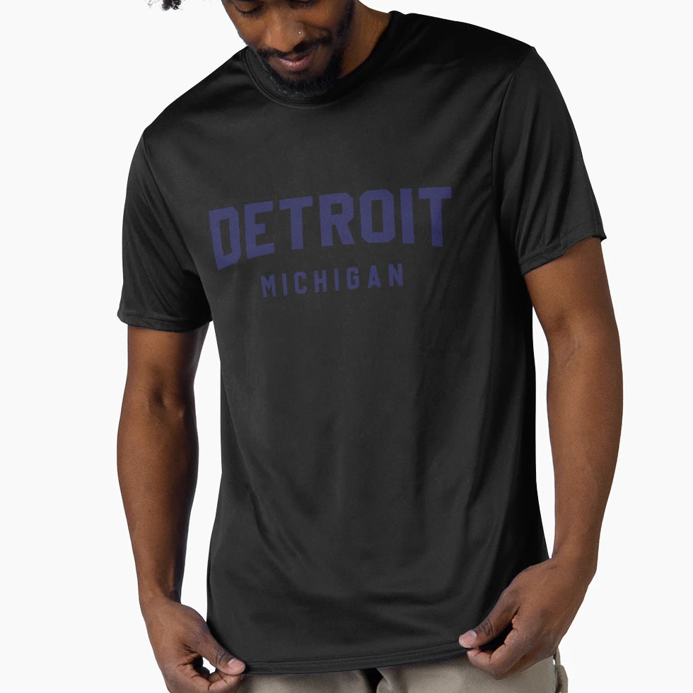 Detroit Michigan T-Shirt - Streetwear Style Unisex - T-Shirt, Sweatshirt, Hoodie