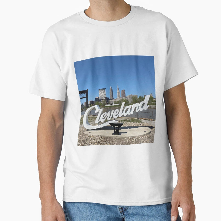 Cleveland Ohio City Skyline T-Shirt - Casual Everyday Wear Unisex - T-Shirt, Sweatshirt, Hoodie