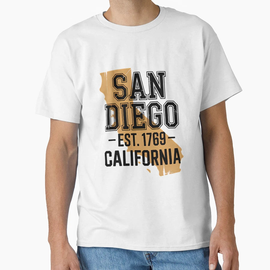 San Diego California Travel Typography T-Shirt - Streetwear Style Unisex - T-Shirt, Sweatshirt, Hoodie