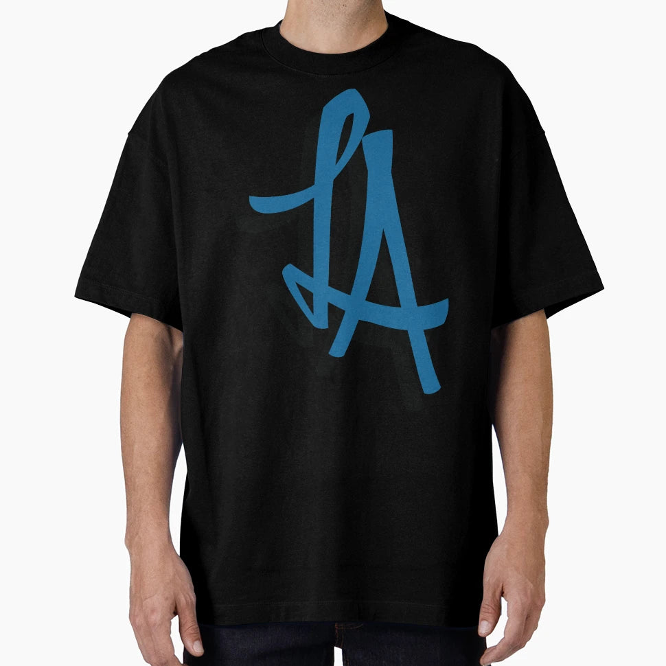 La Signature Grey Background T-Shirt - Trendy Graphic for Adults - T-Shirt, Sweatshirt, Hoodie