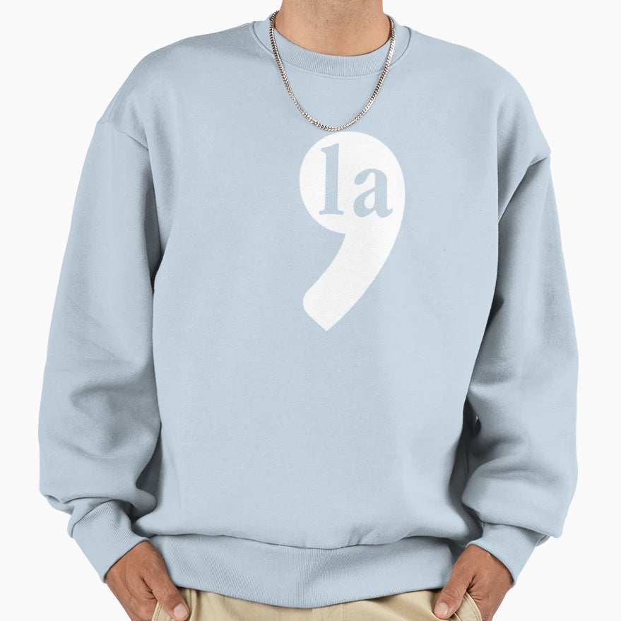 Comma La Kamala Harris Sweatshirt - Trendy Graphic for Adults - T-Shirt, Sweatshirt, Hoodie