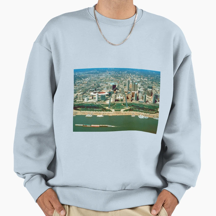 St Louis Arch And Skyline Sweatshirt - Streetwear Style Unisex - T-Shirt, Sweatshirt, Hoodie