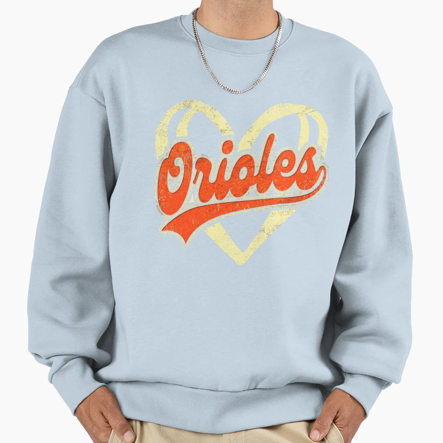 Oriole Heart Bird Watcher Lover Sweatshirt - Streetwear Style Unisex - T-Shirt, Sweatshirt, Hoodie