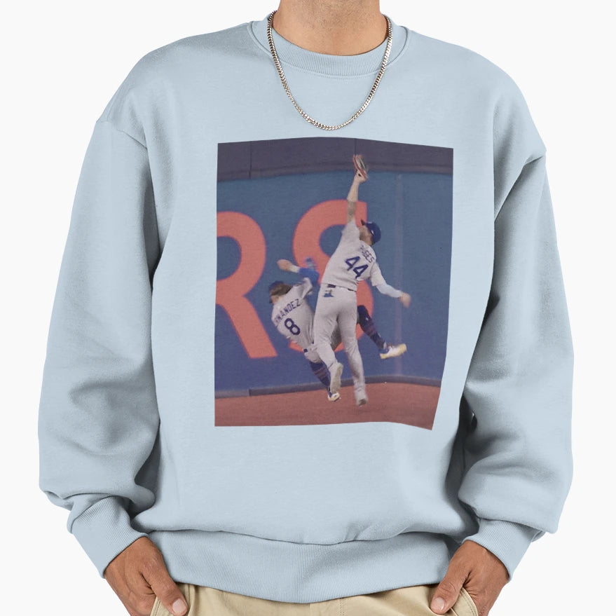 Andyy Pagess Catchh Dodgerss Worldd Sweatshirt - Graphic Print Unisex - T-Shirt, Sweatshirt, Hoodie