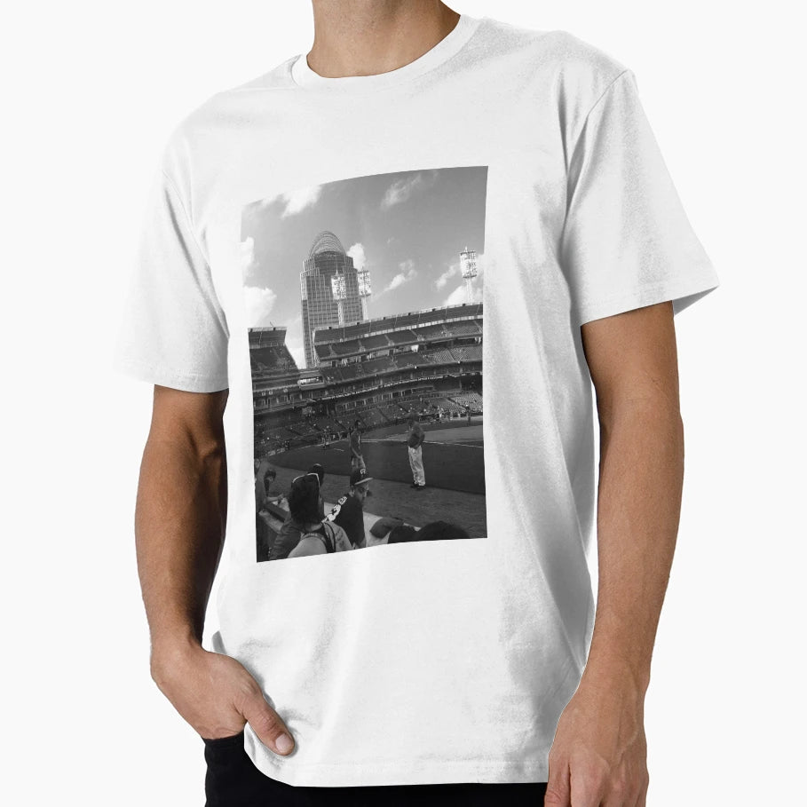 Cincinnati T-Shirt - Casual Everyday Wear Men Women - T-Shirt, Sweatshirt, Hoodie