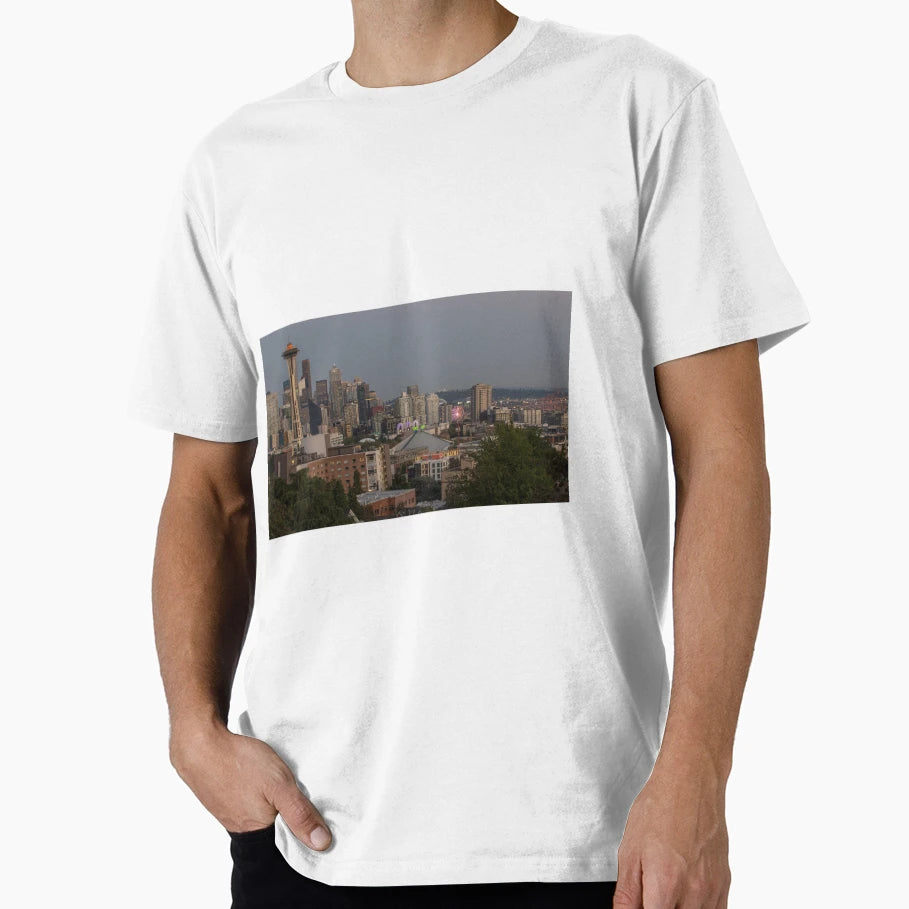 Seattle Skyline T-Shirt - Minimalist Print for Adults - T-Shirt, Sweatshirt, Hoodie
