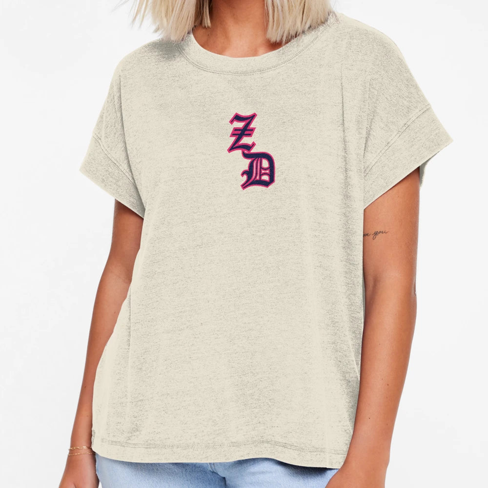 Streetwear T-Shirt - Minimalist Print Unisex - T-Shirt, Sweatshirt, Hoodie