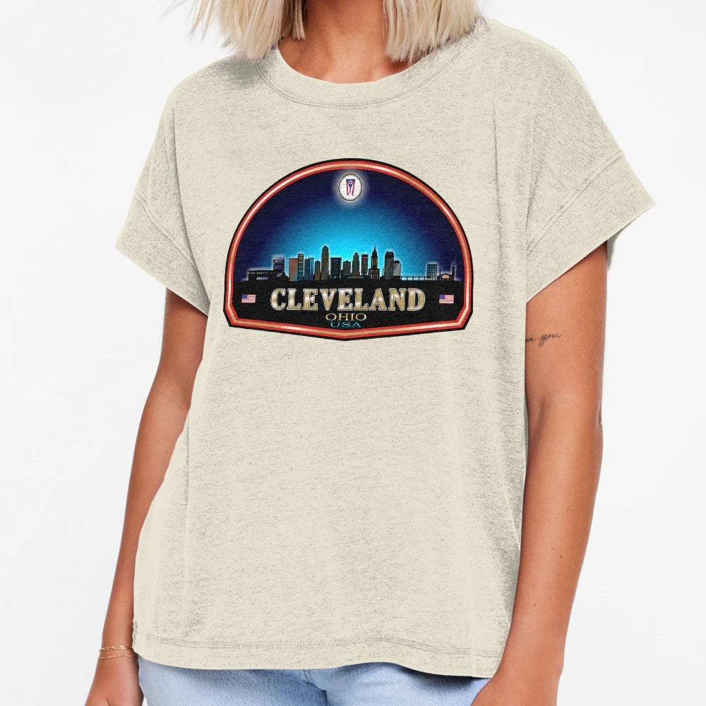 Cleveland Ohio Skyline T-Shirt - Streetwear Style Men Women - T-Shirt, Sweatshirt, Hoodie